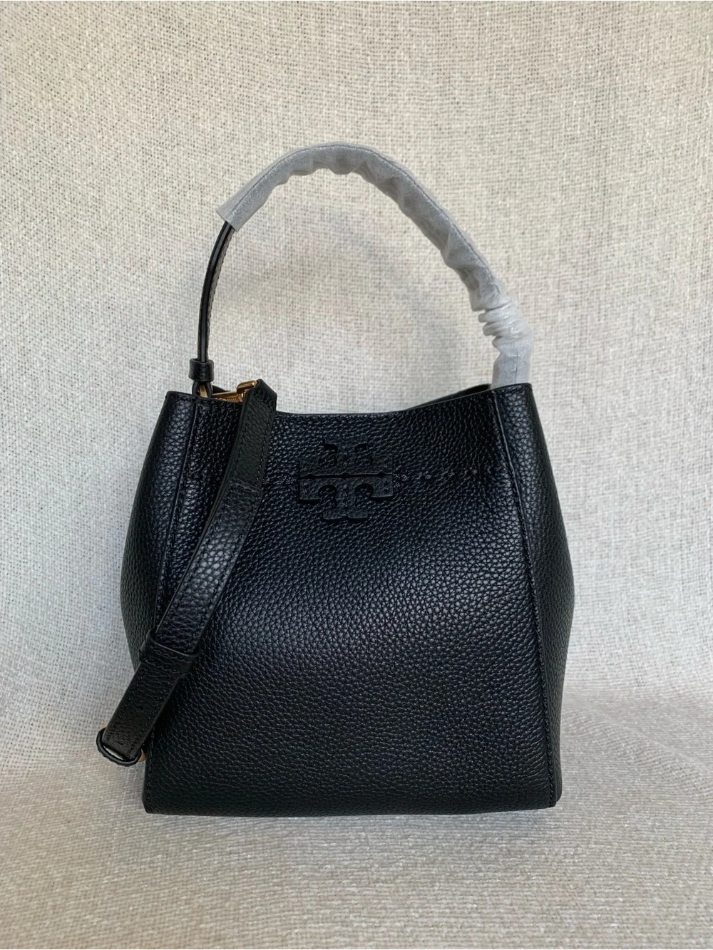 Tory Burch Mcgraw Black Pebbled Leather Small Bucket Tote Bag + Bi-fold Wallet
